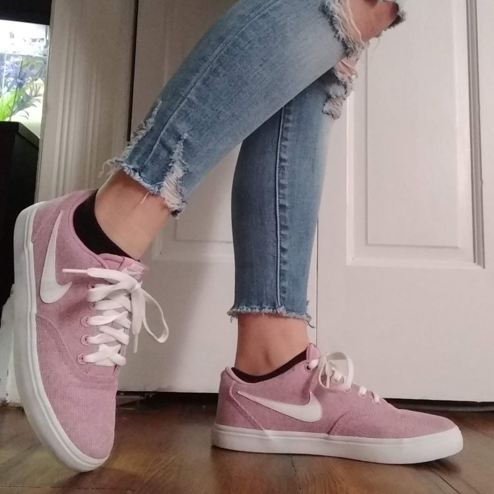 Nike SolarSoft Shoes Sneakers Pink